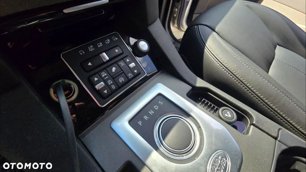 Land Rover Discovery 3.0 V6 SC Landmark - 25