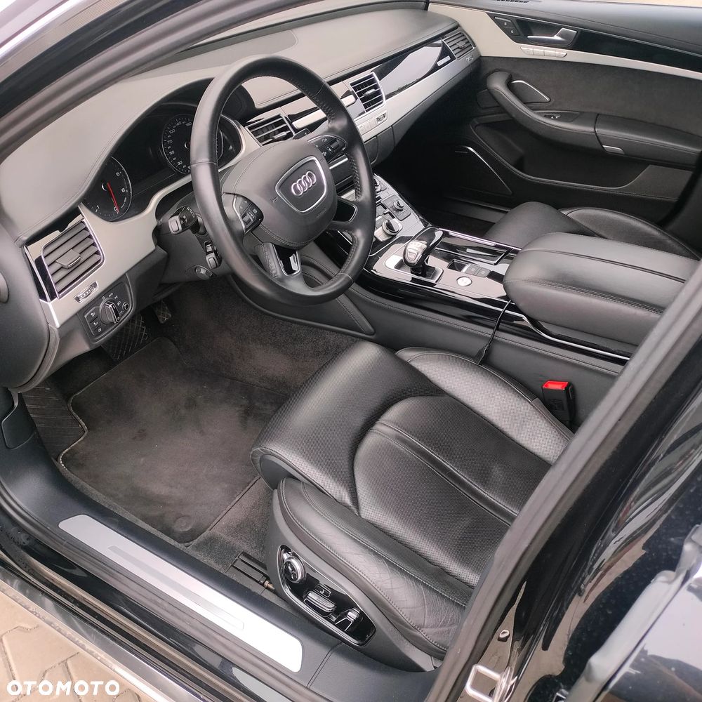 Audi A8 - 3