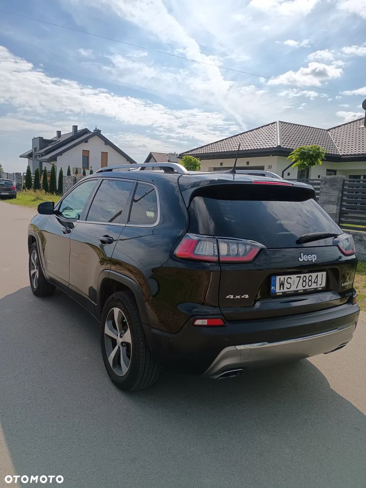 Jeep Cherokee - 2