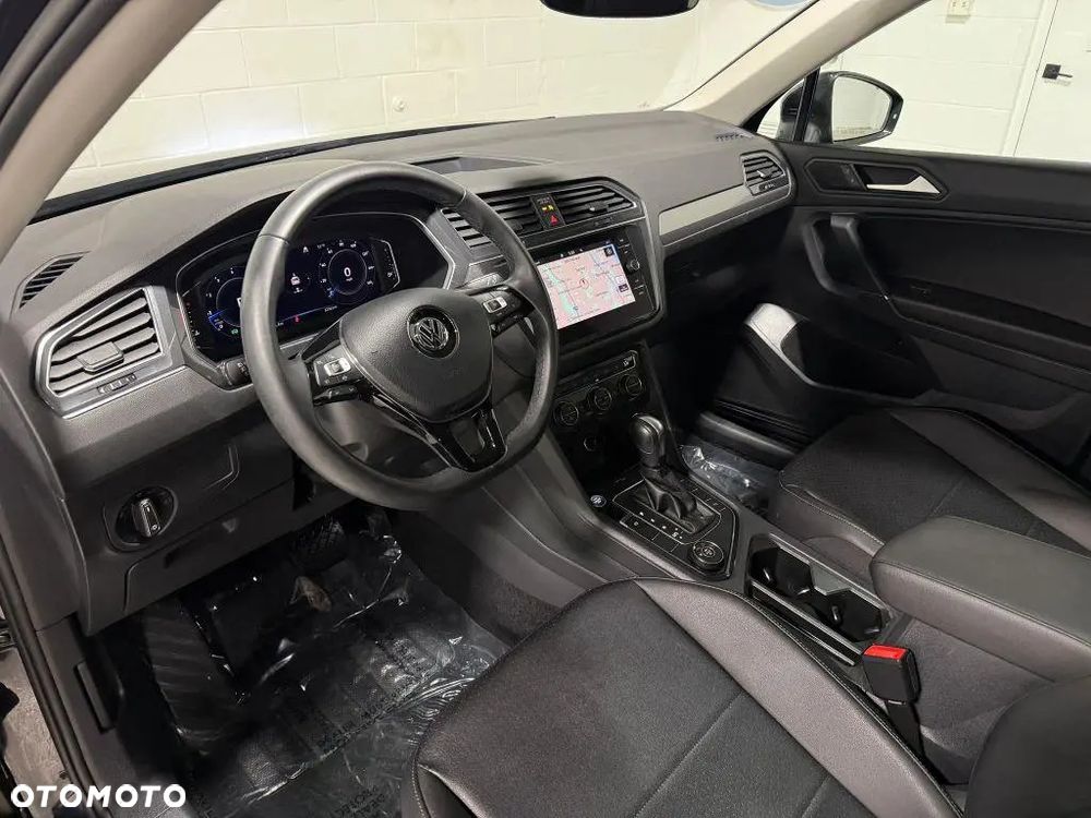 Volkswagen Tiguan 2.0 TSI 4Mot Elegance DSG - 12