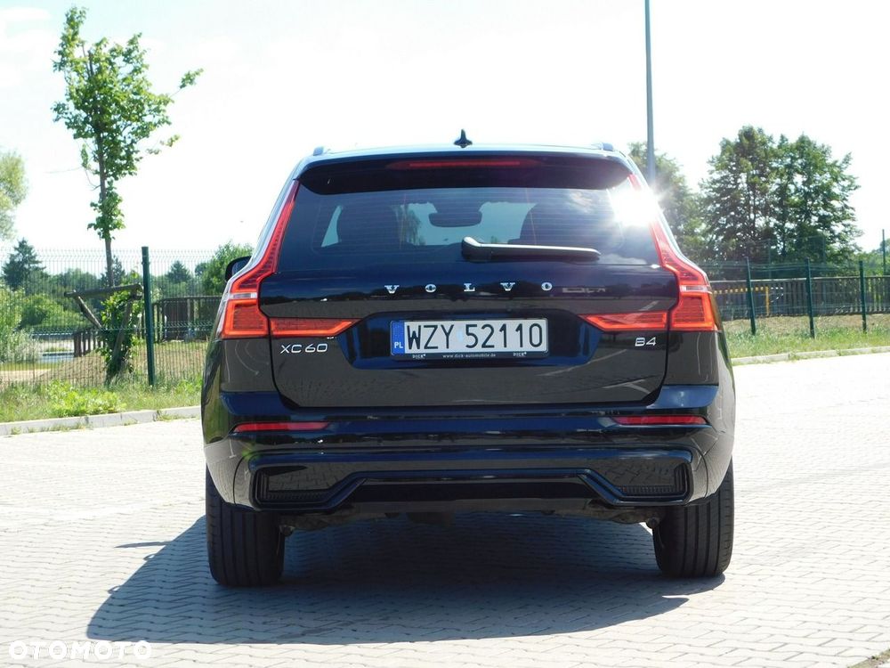 Volvo XC 60 B4 D R-Design - 24