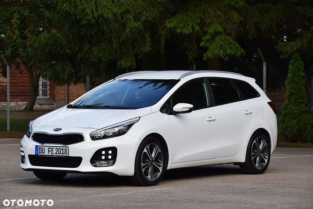 Kia Ceed 1.6 CRDi 136 DCT ISG GT Line - 12