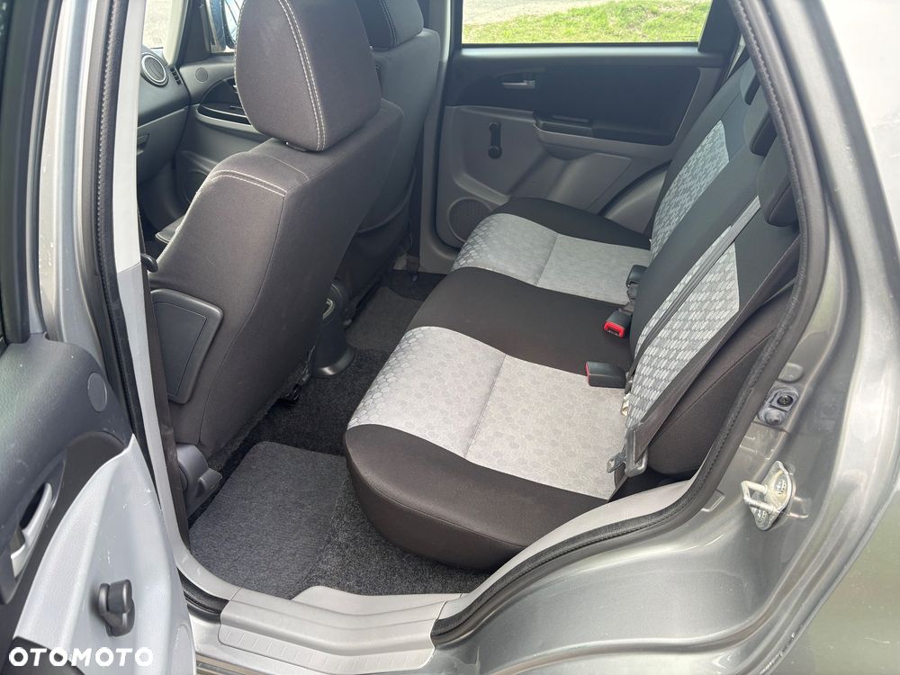 Suzuki SX4 - 18