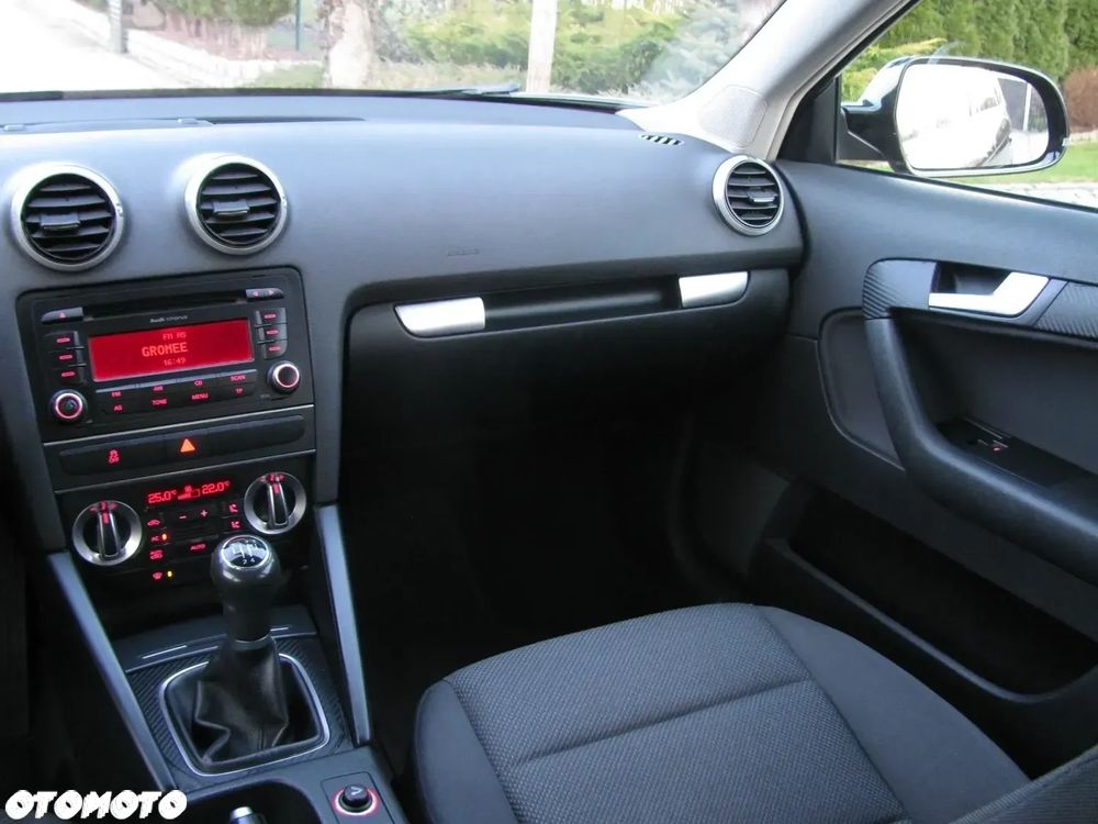 Audi A3 Sportback 1.6 Ambition - 19