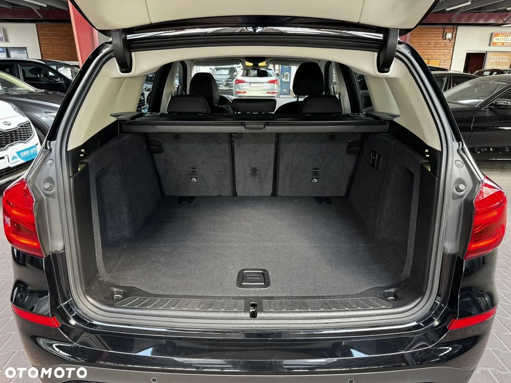 BMW X3 xDrive20i Advantage - 14