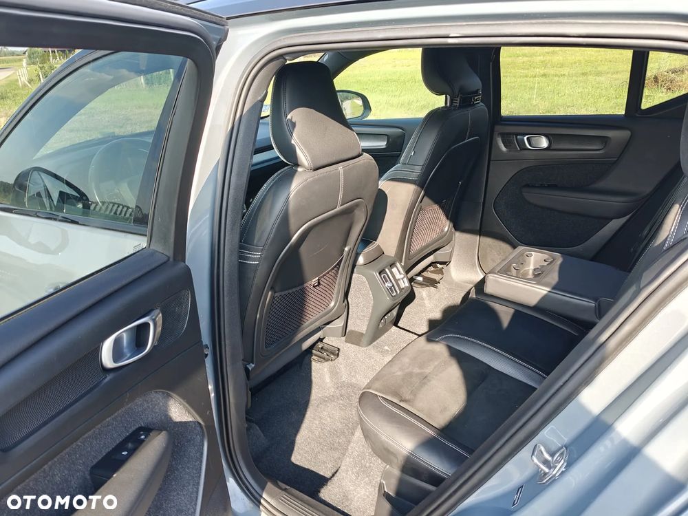 Volvo XC 40 T5 AWD R-Design - 14
