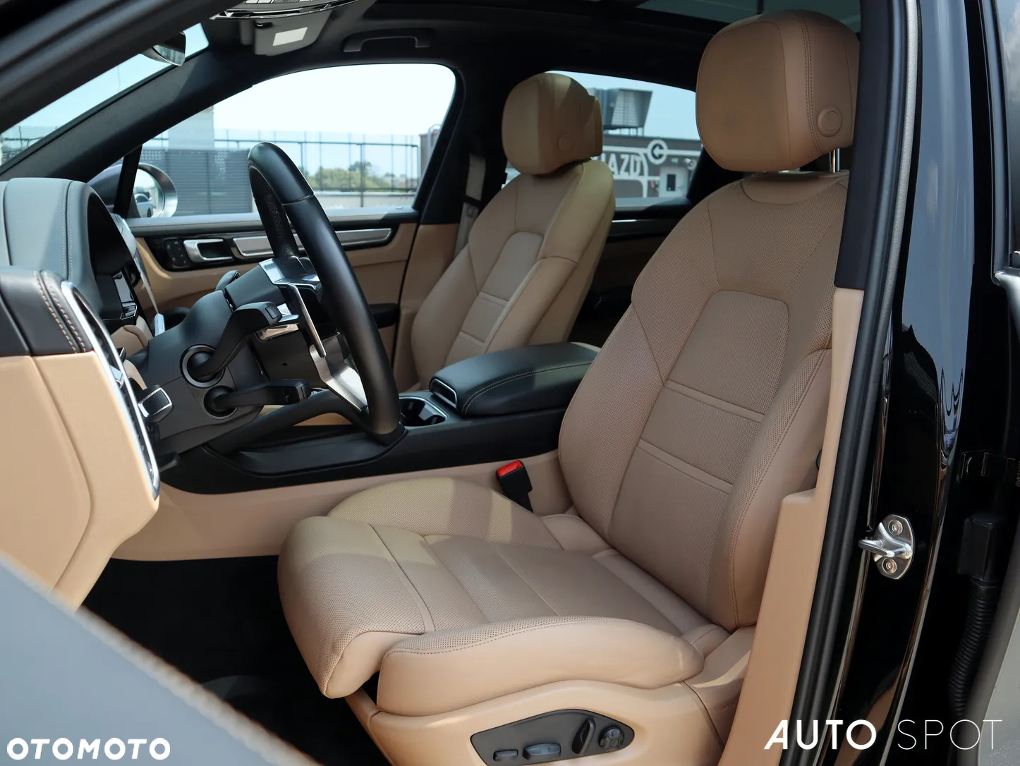 Porsche Cayenne Platinum Edition - 16