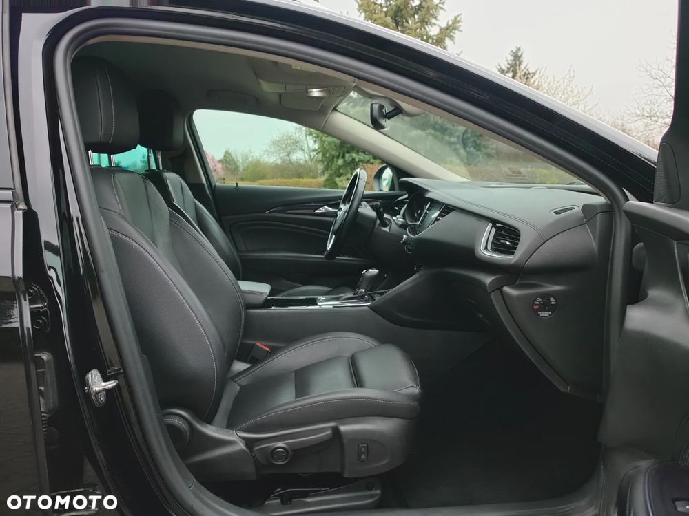 Opel Insignia 2.0 CDTI automatik Business Innovation - 34