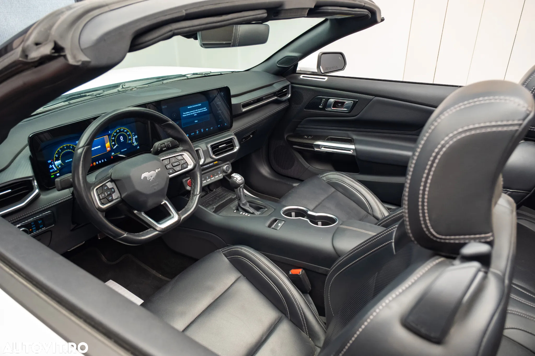 Ford Mustang Cabrio 2.3 Eco Boost - 32