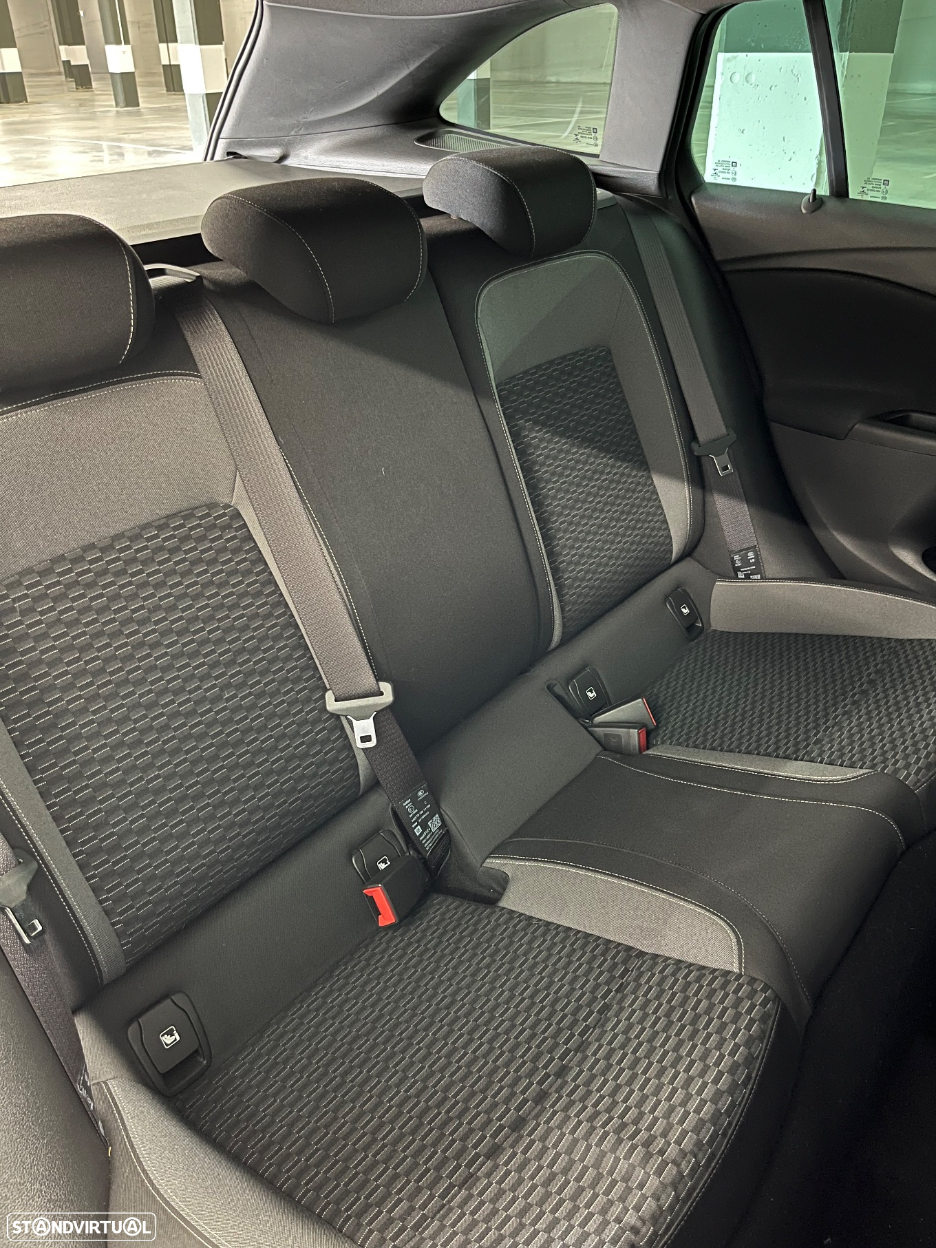 Opel Astra Sports Tourer 1.5 D Business Edition S/S - 11