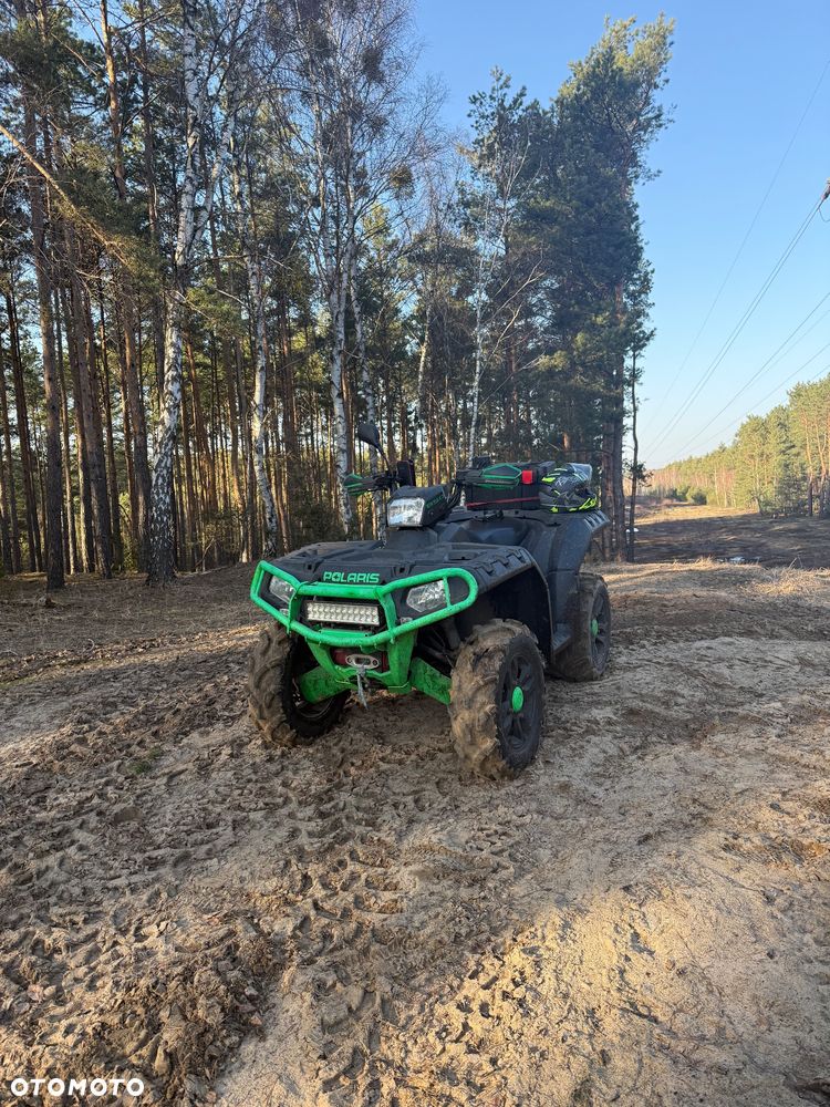 Polaris Sportsman - 1