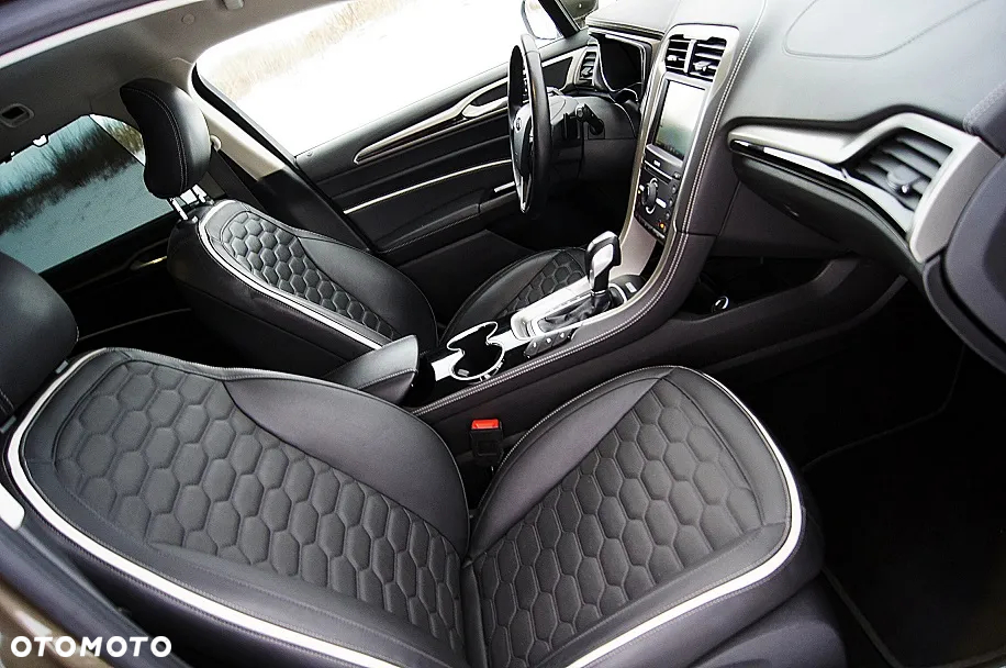 Ford Mondeo Vignale 2.0 TDCi Bi-Turbo PowerShift - 33
