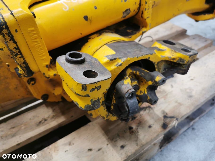 JCB 541-70 {Dyferencjał tył Ratio 23,625:1} - 3
