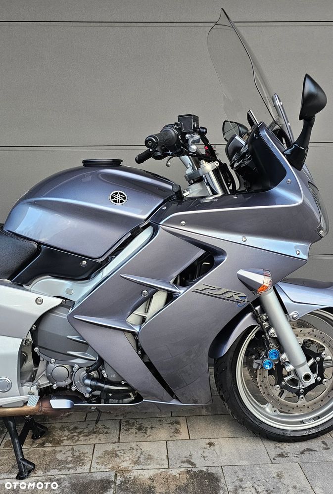 Yamaha FJR - 4