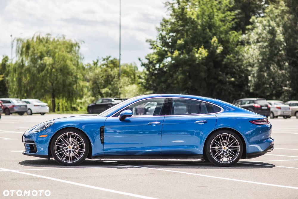 Porsche Panamera 4S - 8