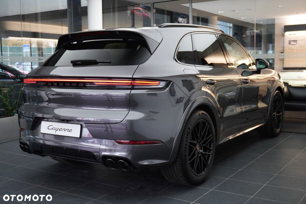 Porsche Cayenne - 8