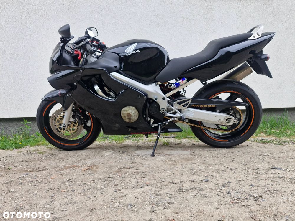 Honda CBR - 1