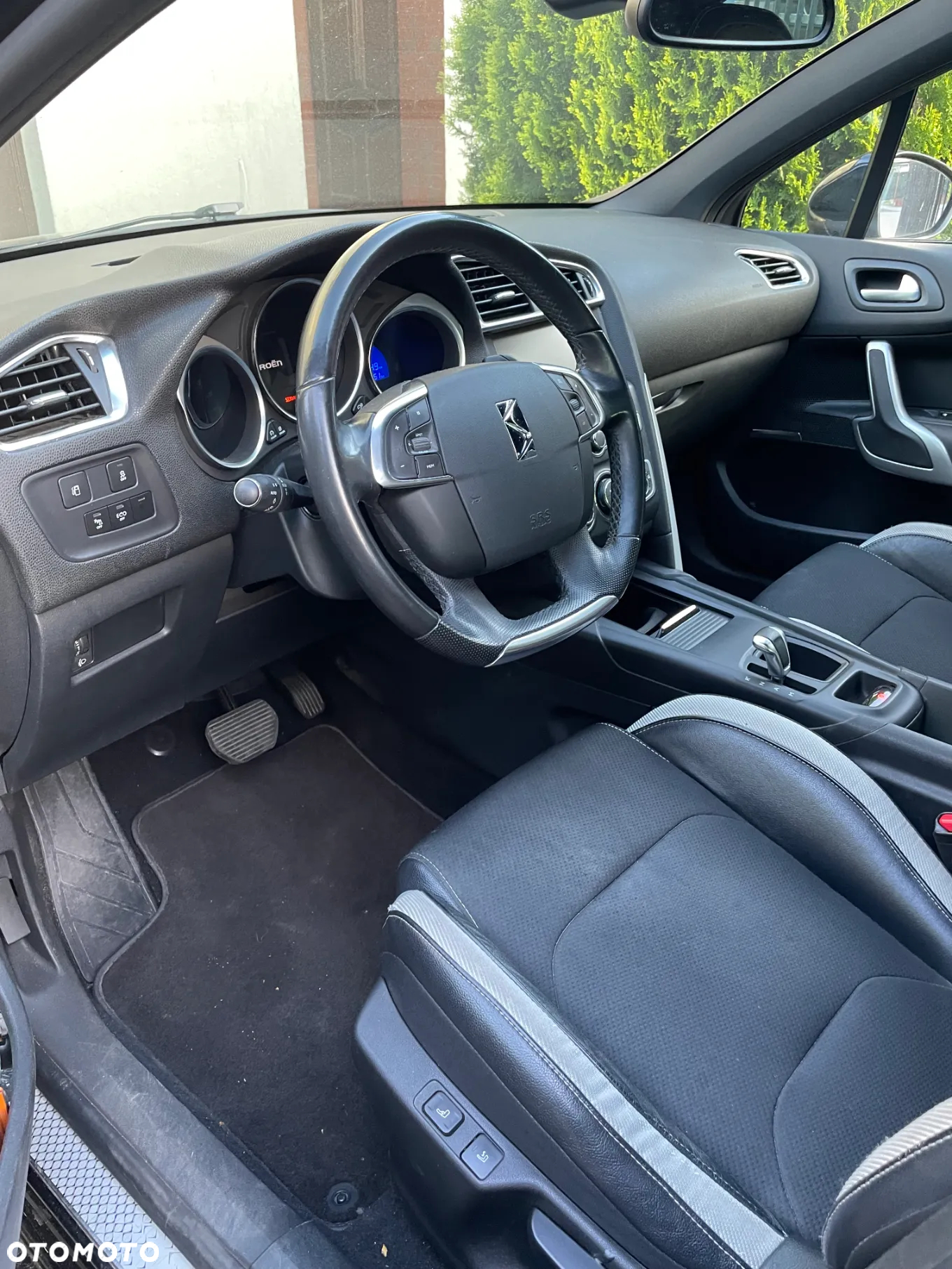 Citroën DS4 1.6 e-HDi SoChic MCP - 10