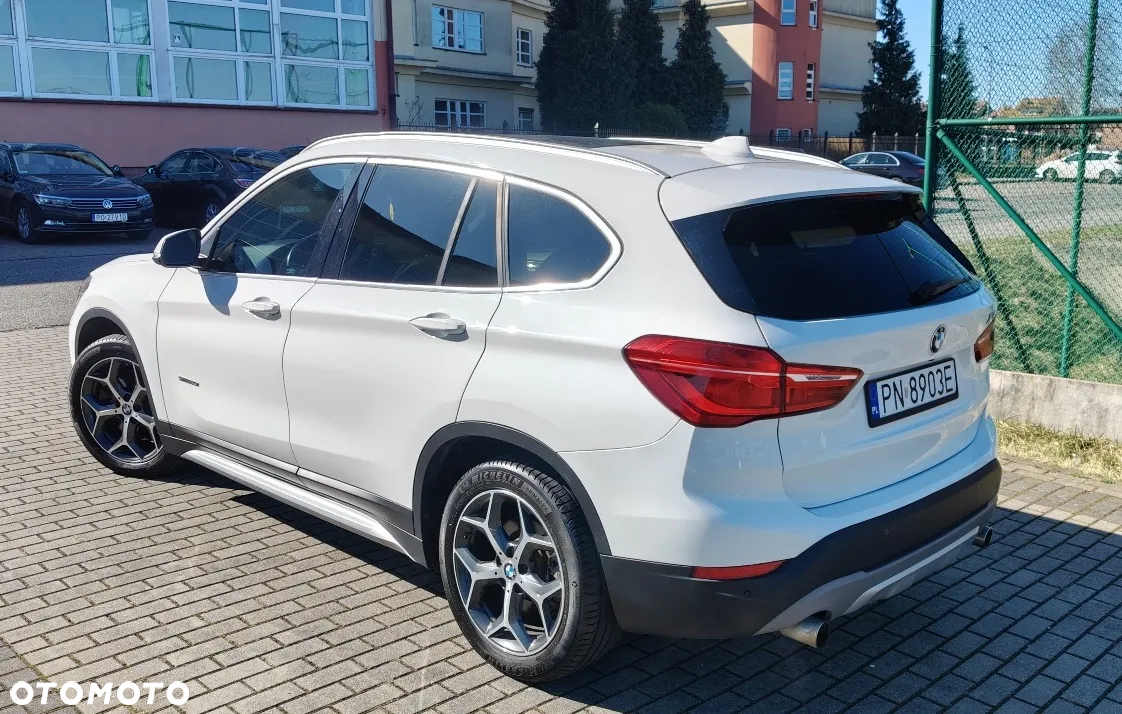 BMW X1 xDrive25i Sport Line - 5