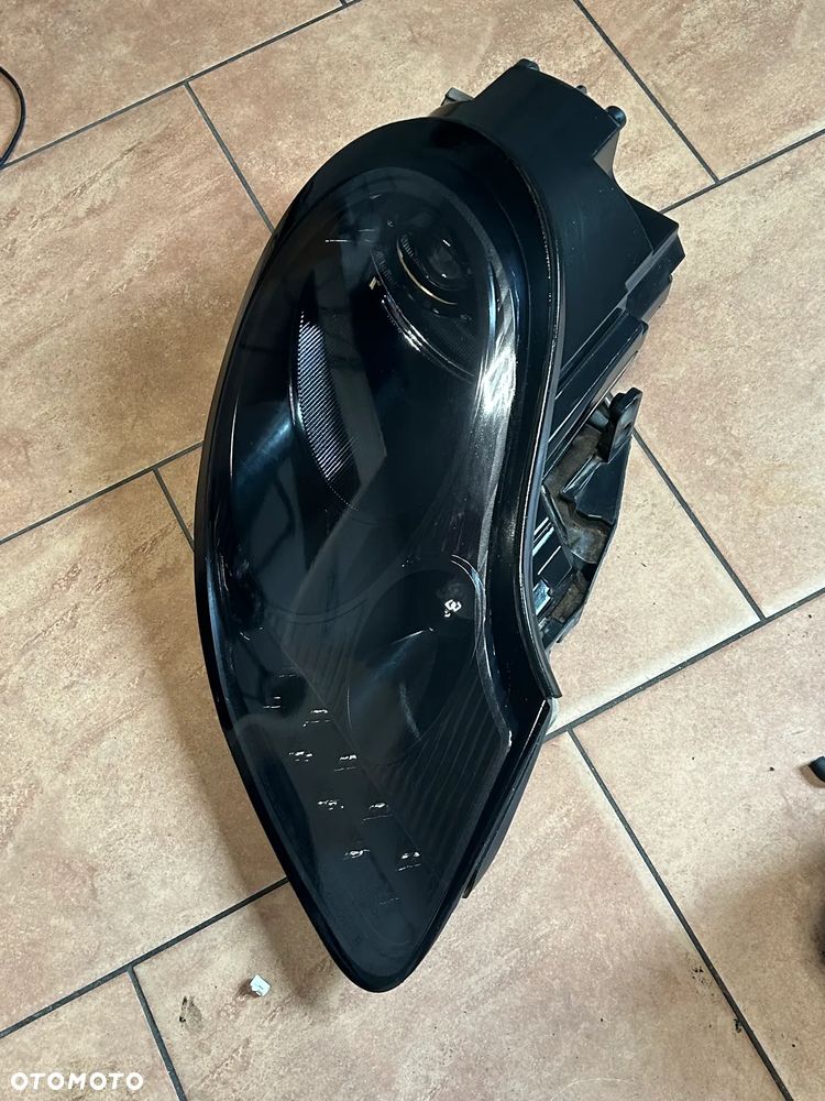 LAMPA PORSCHE BOXSTER XENON PRAWY PRZÓD - 1