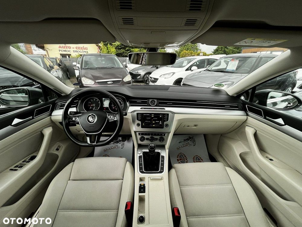 Volkswagen Passat Variant - 18