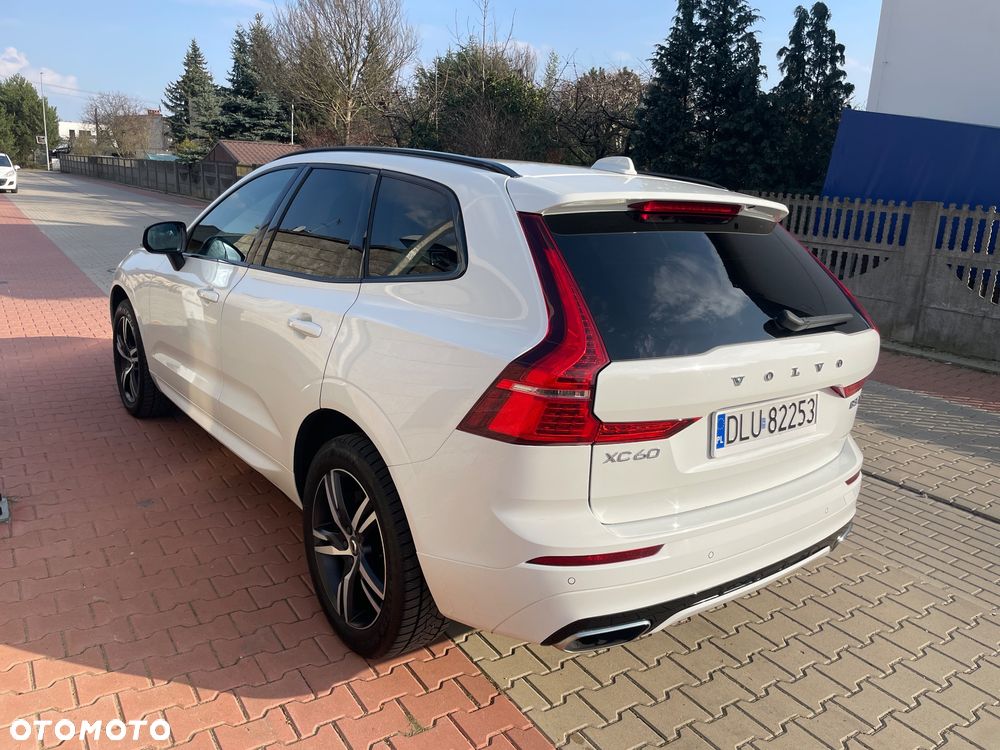 Volvo XC 60 B5 D AWD R-Design - 8