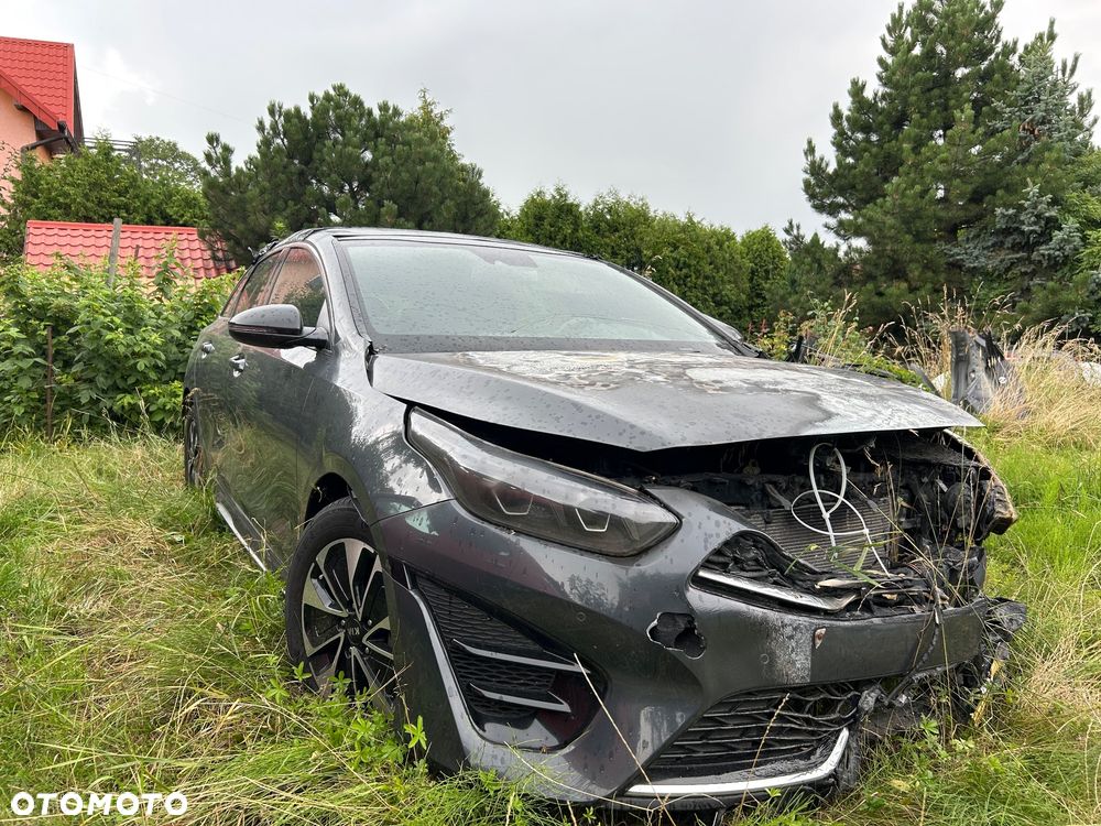 Kia ProCeed - 2