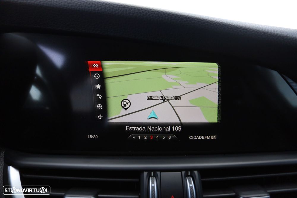 Alfa Romeo Giulia 2.2 D Super AT8 - 11