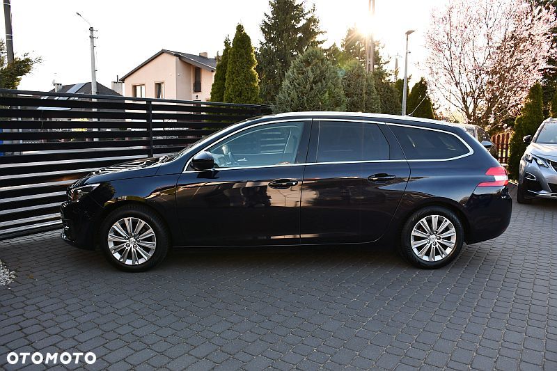 Peugeot 308 BlueHDi 130 EAT8 Stop & Start Allure Pack - 28