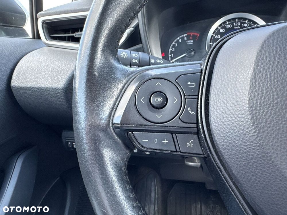 Toyota Corolla 1.8 Hybrid Active - 24