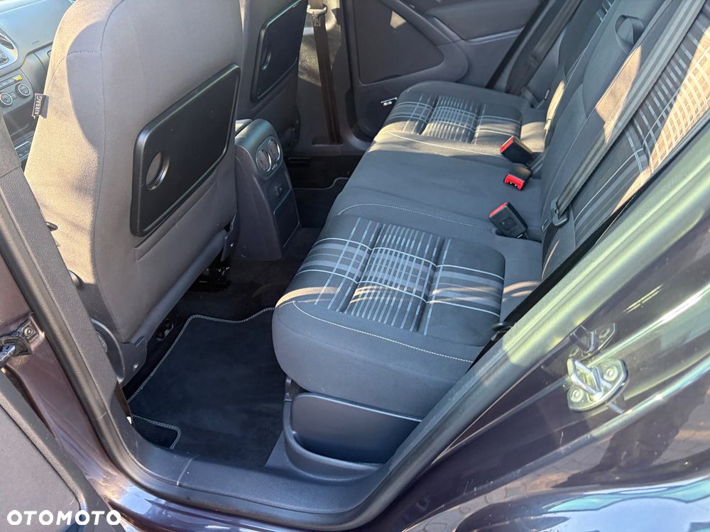 Volkswagen Tiguan - 17