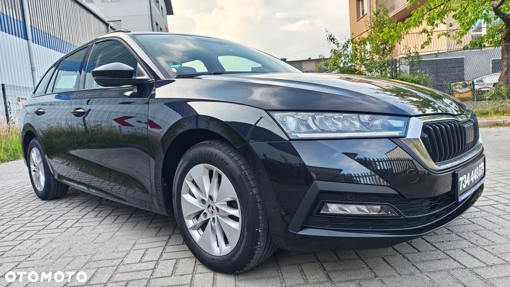 Skoda Octavia 2.0 TDI DSG Sportline - 16