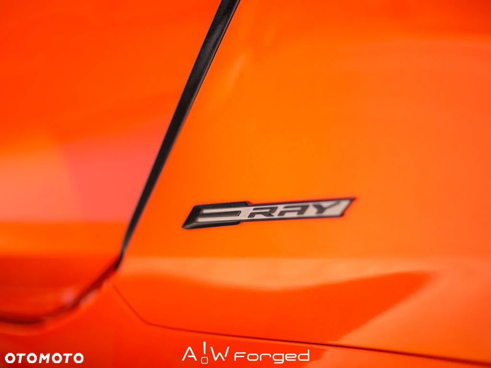 Chevrolet Corvette - 16