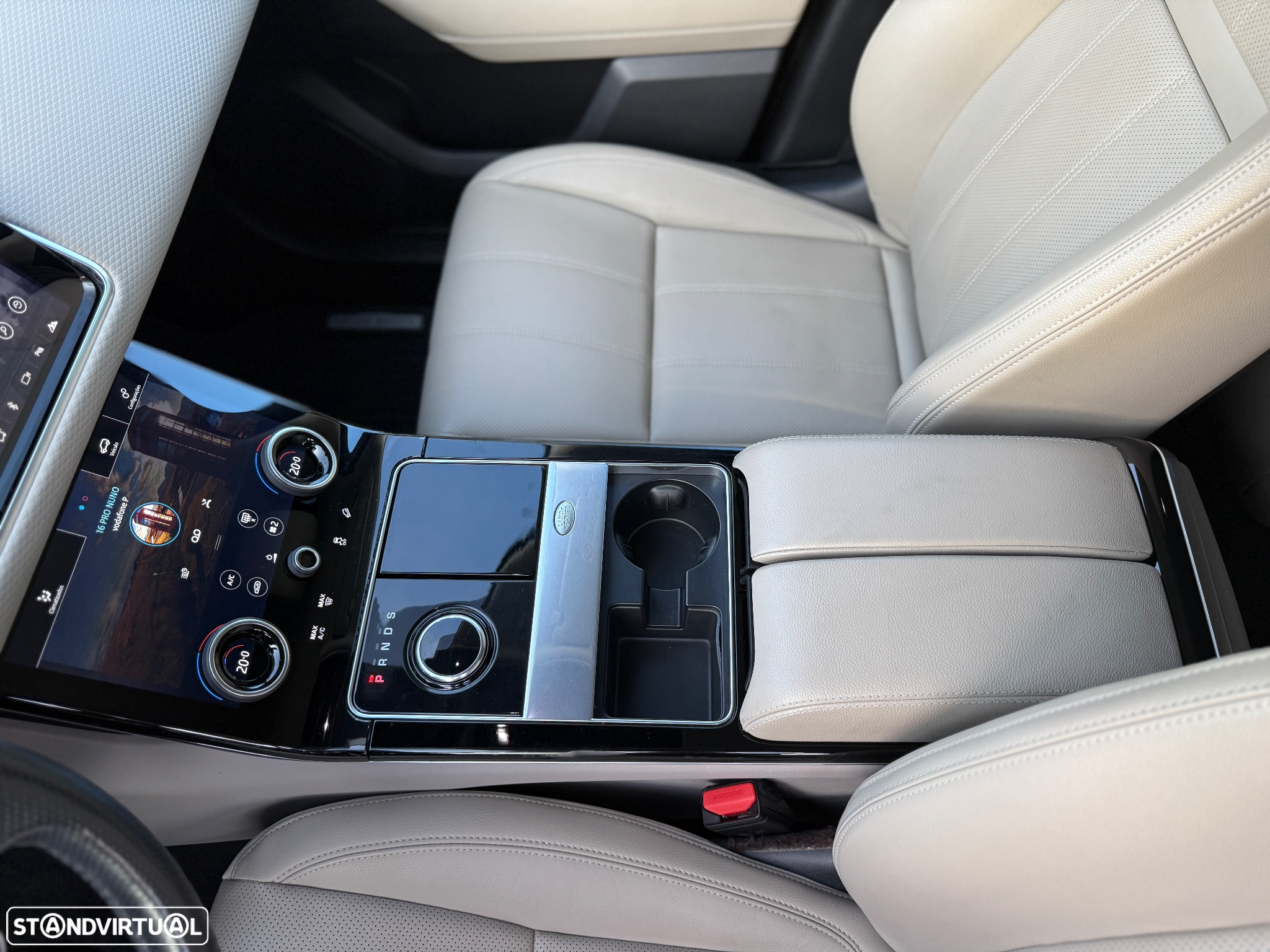 Land Rover Range Rover Velar 3.0 D R-Dynamic S - 22