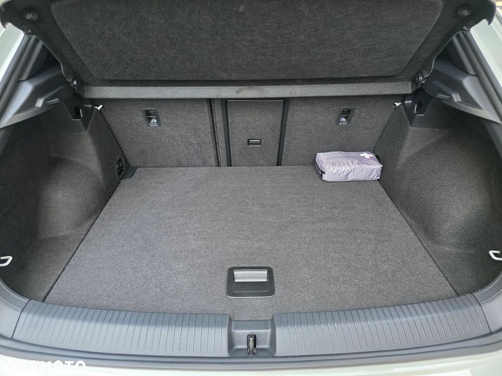 Volkswagen T-Roc - 30