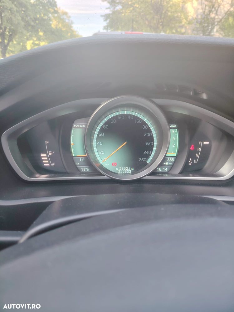 Volvo V40 D2 Aut. Kinetic - 10