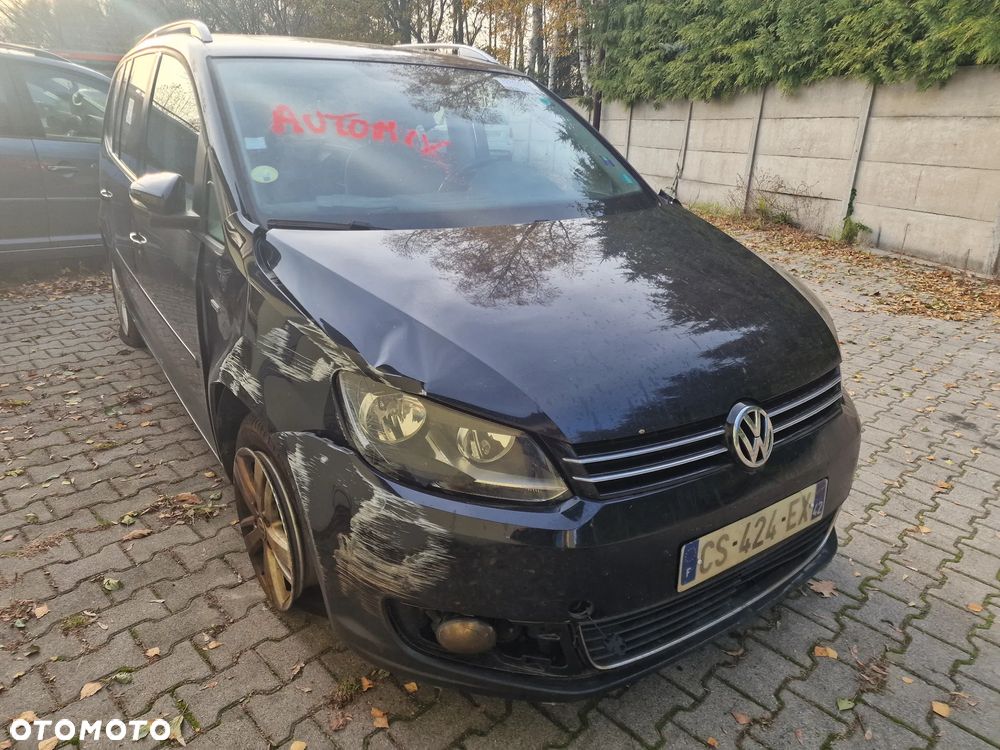Volkswagen Touran 2.0 TDI DPF BlueMotion Technology DSG MATCH - 2