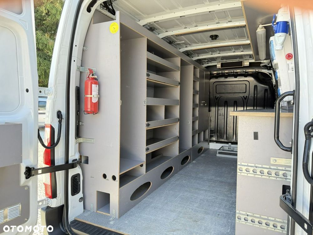 Mercedes-Benz Sprinter - 7