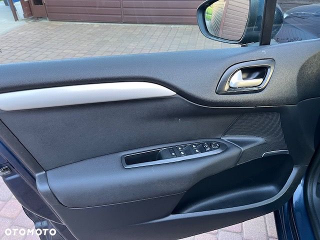 Citroën C4 VTi 120 Exclusive - 18
