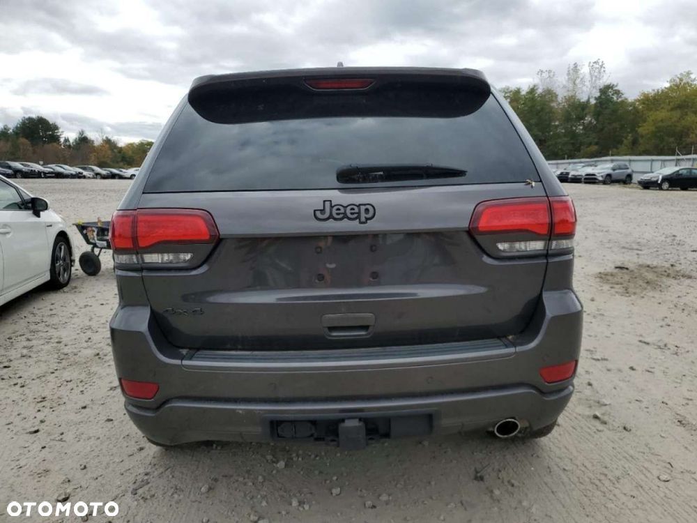 Jeep Grand Cherokee - 5
