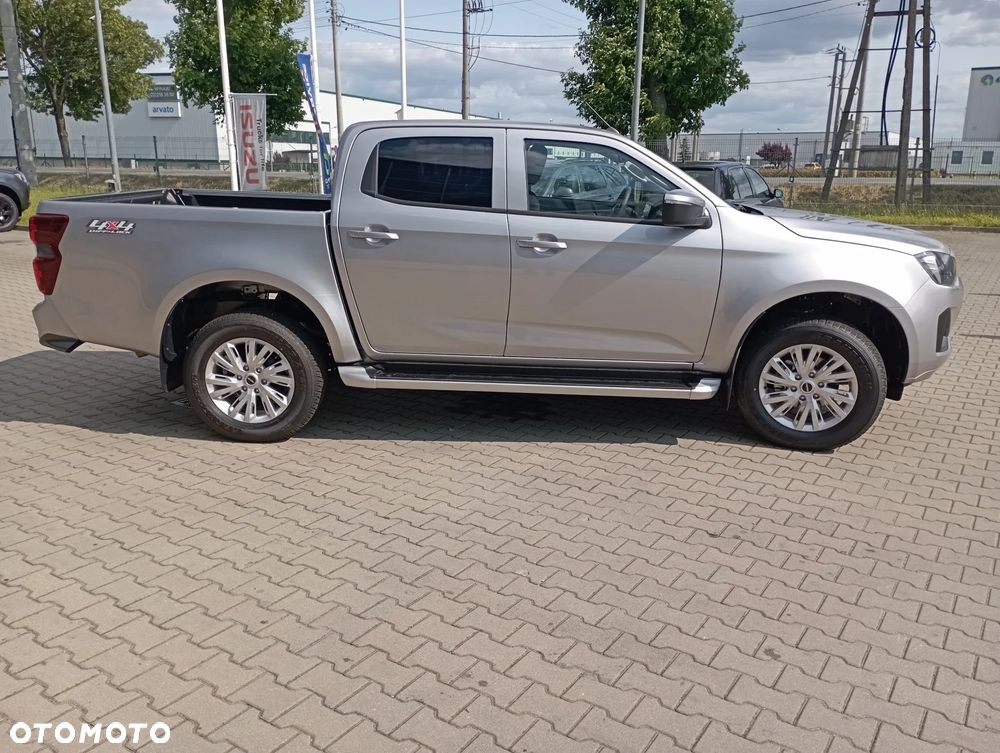 Isuzu D-Max 1.9 DC LS - 9