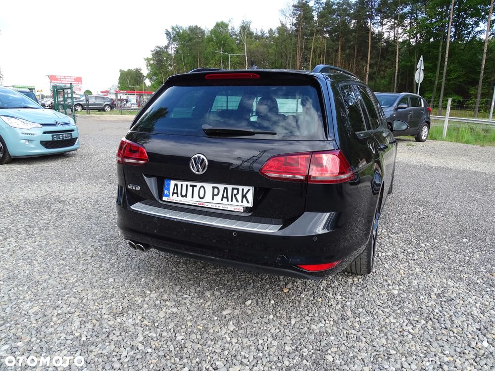 Volkswagen Golf 2.0 TDI BMT GTD - 12
