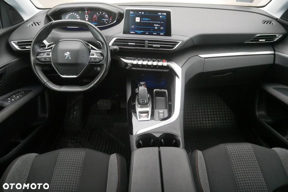 Peugeot 3008 - 8