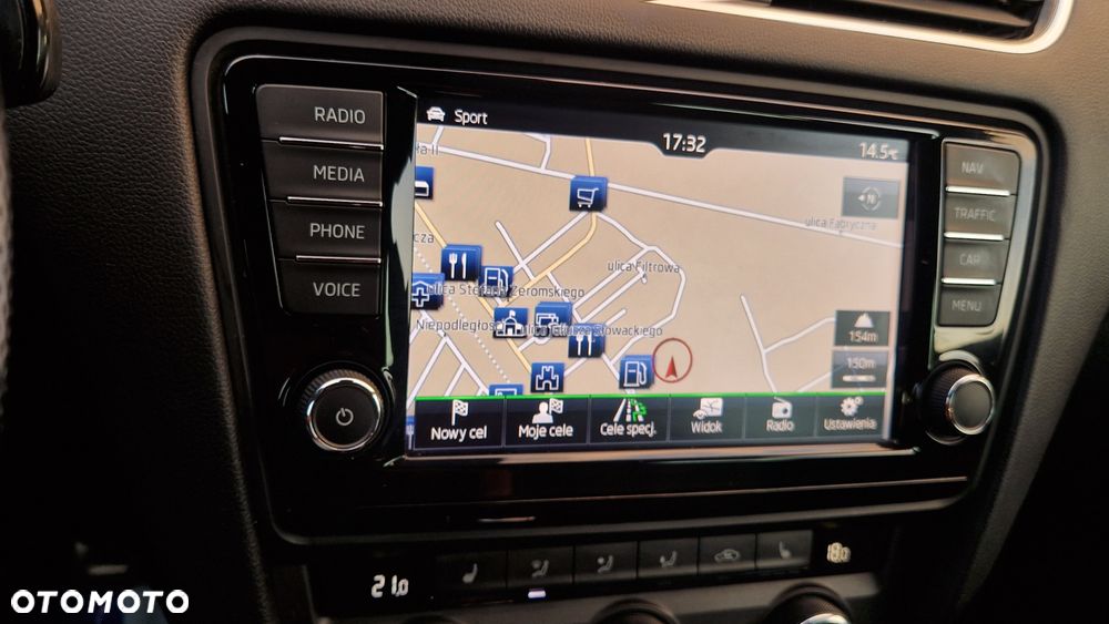 Skoda Octavia 2.0 TDI RS Challenge DSG - 37