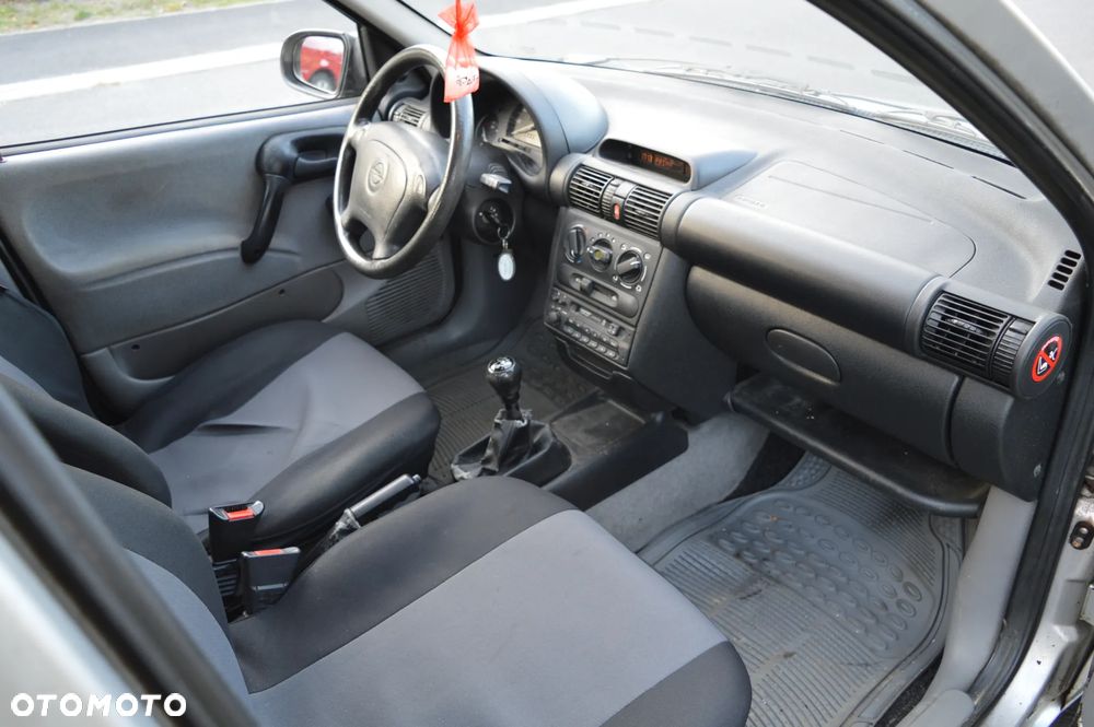 Opel Corsa - 13