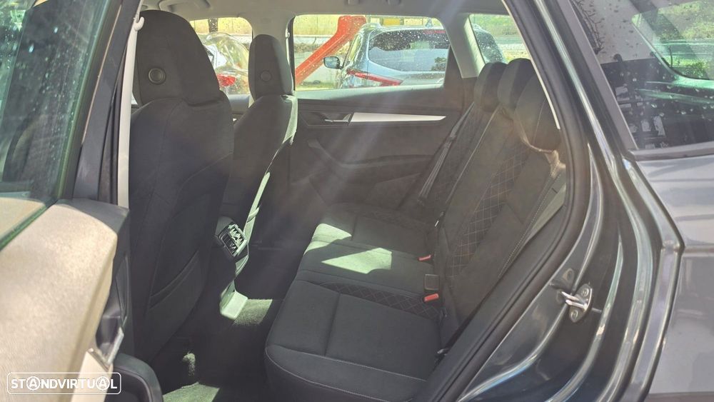 Skoda Karoq 1.6 TDI Ambition DSG - 14