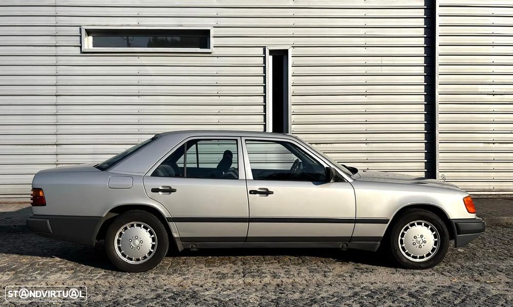 Mercedes-Benz W124 (1984-1997) 200 - 1