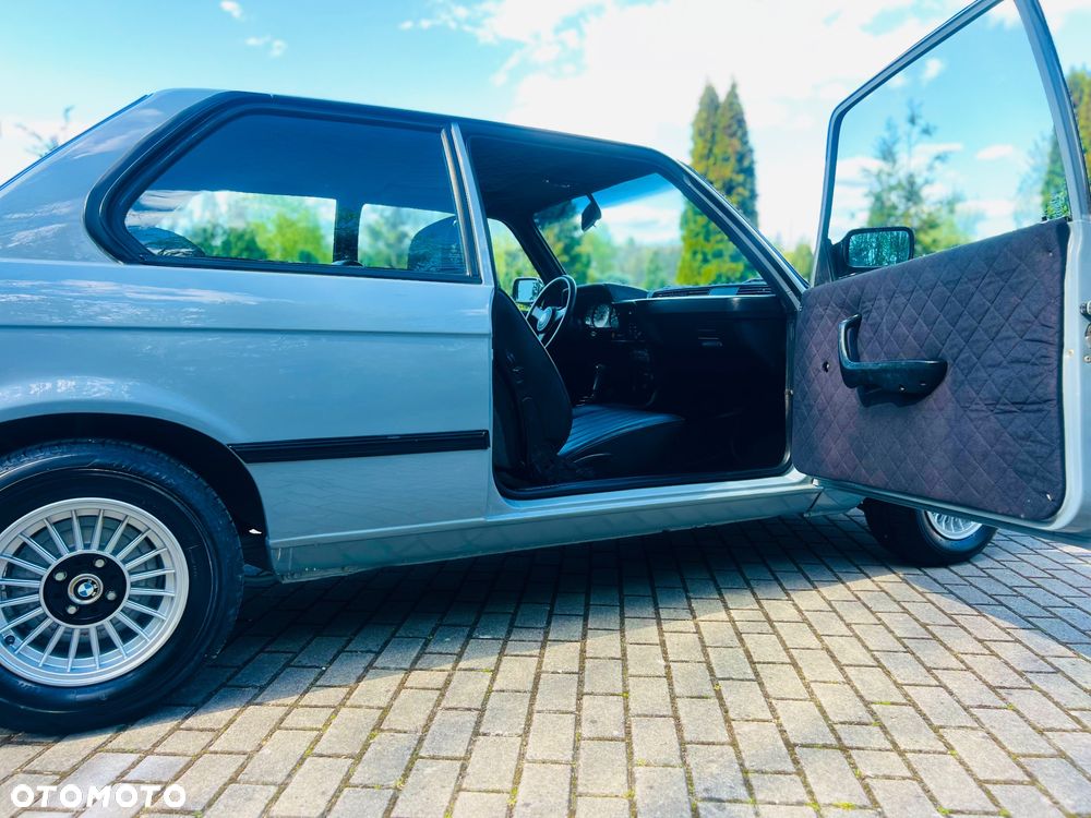 BMW Seria 3 - 22