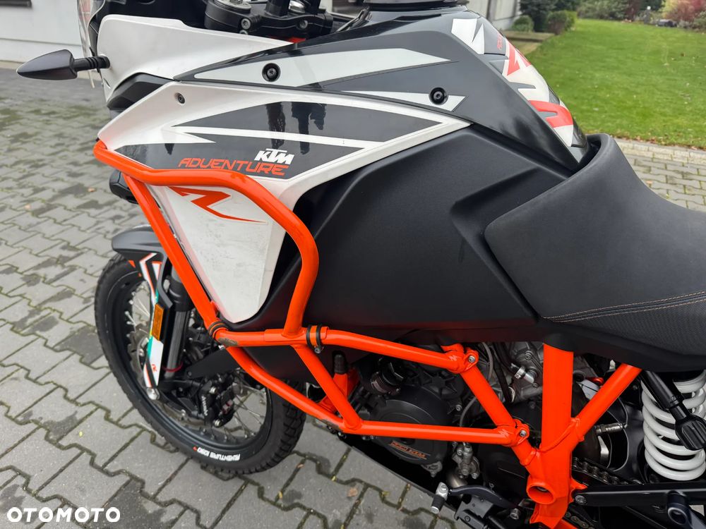 KTM Adventure - 25