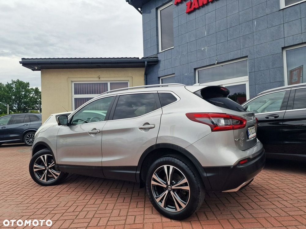 Nissan Qashqai 1.2 DIG-T N-Connecta EU6 - 9